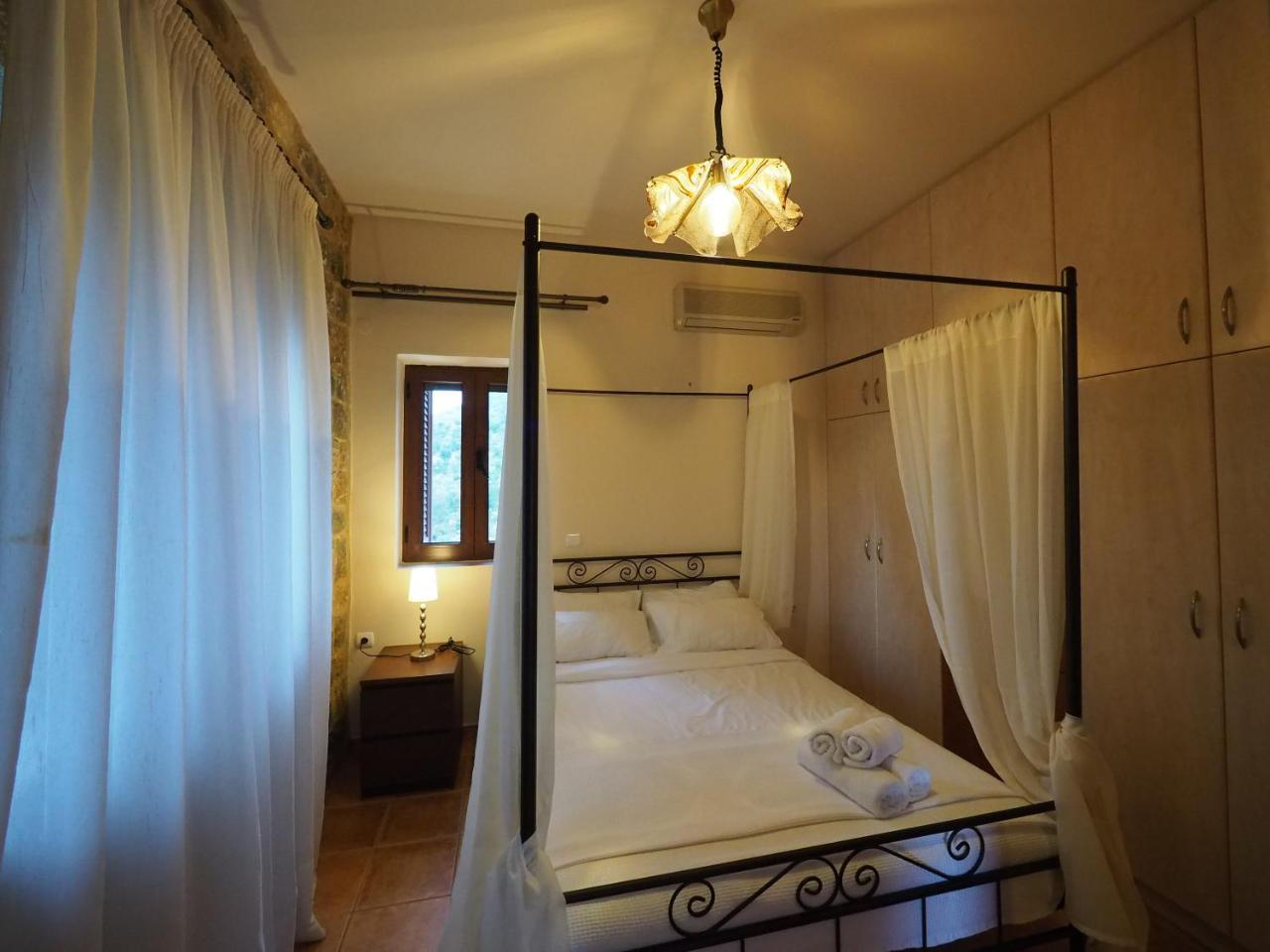 Sophia Limeni View Hotell Areópoli Eksteriør bilde